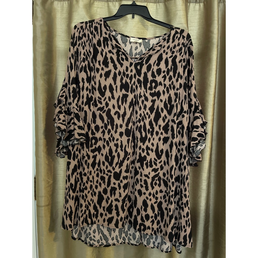 Umgee women tunic animal print size L